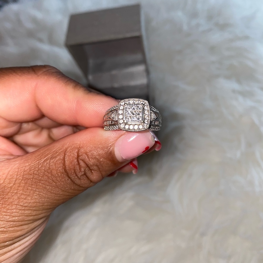 Diamond Ring Size 7 - Picture 2 of 3